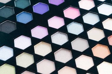 Göz farı kozmetik kadar kapatın