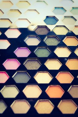 Göz farı kozmetik kadar kapatın