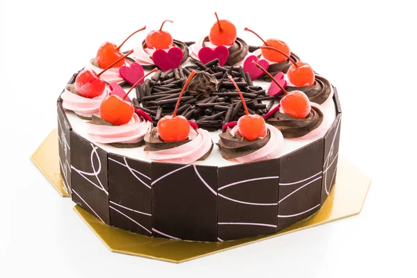 꼭대기에 체리가 달린 초콜릿 케이크 — 스톡 사진