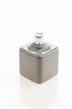 lüks parfüm şişesi