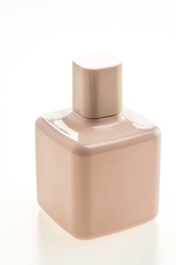 lüks parfüm şişesi