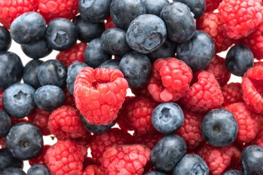 Yaban mersini ve Rasberry meyve