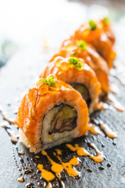  lezzetli geleneksel Sushi  