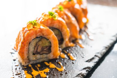  lezzetli geleneksel Sushi  