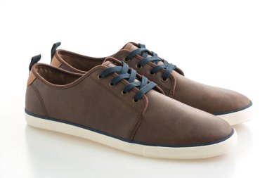 kahverengi deri ayakkabı