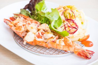 Karides ve karides biftek