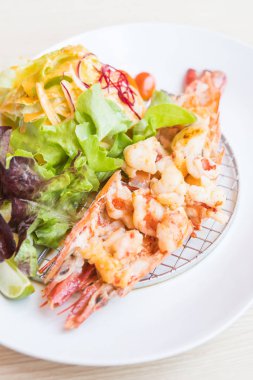 Karides ve karides biftek