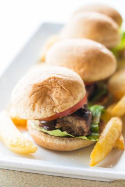 Mini sığır eti burger