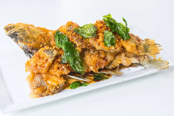 Pescado frito con salsa picante — Foto de Stock