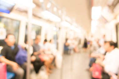 Metro İstasyonu'na bulanıklık