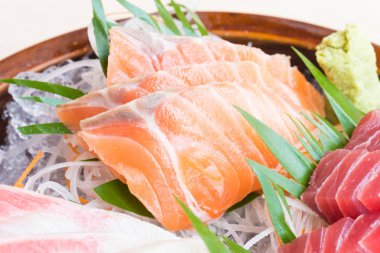 Ham taze sashimi balık