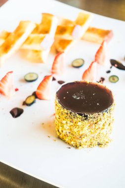 Kaz ciğeri beyaz plaka