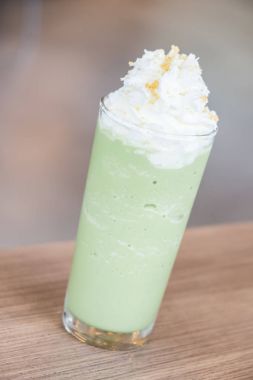 yeşil çay smoothie