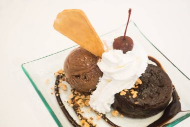 Dondurma çikolatalı brownie lav