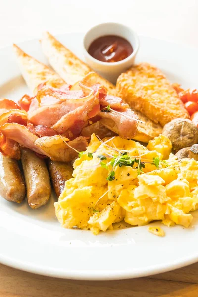Αγγλικό πρωινό με αυγό — Φωτογραφία Αρχείου
