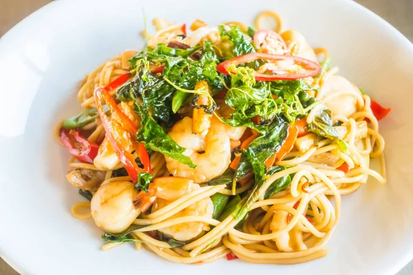 Spaghetti épicé fruits de mer — Photo