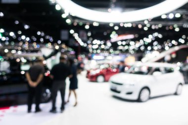 Soyut bulanıklık ve ufuk araba ve motor sergi gösterisi