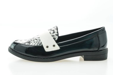 kadın deri ayakkabı