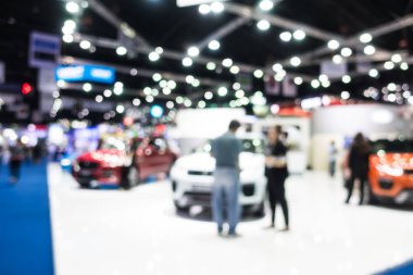 Soyut bulanıklık ve ufuk araba ve motor sergi gösterisi