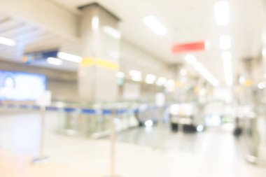 Metro İstasyonu'na bulanıklık