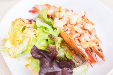 Karides ve karides biftek