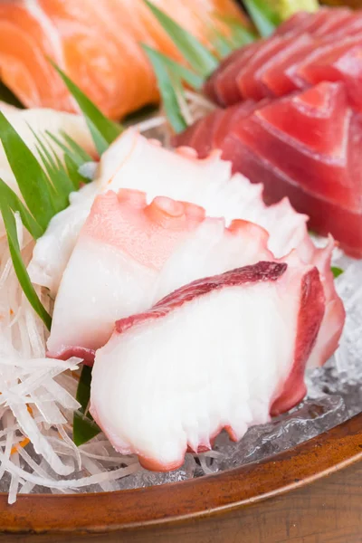 Poisson sashimi frais cru — Photo