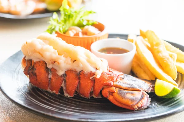 Bife de lagosta em prato — Fotografia de Stock