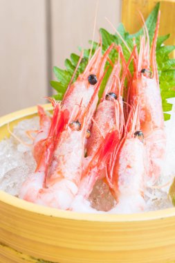 Ham ve taze karides sashimi