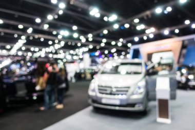 Soyut bulanıklık ve ufuk araba ve motor sergi gösterisi