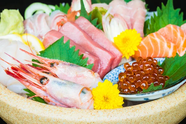 Sashimi misti crudi e freschi — Foto Stock