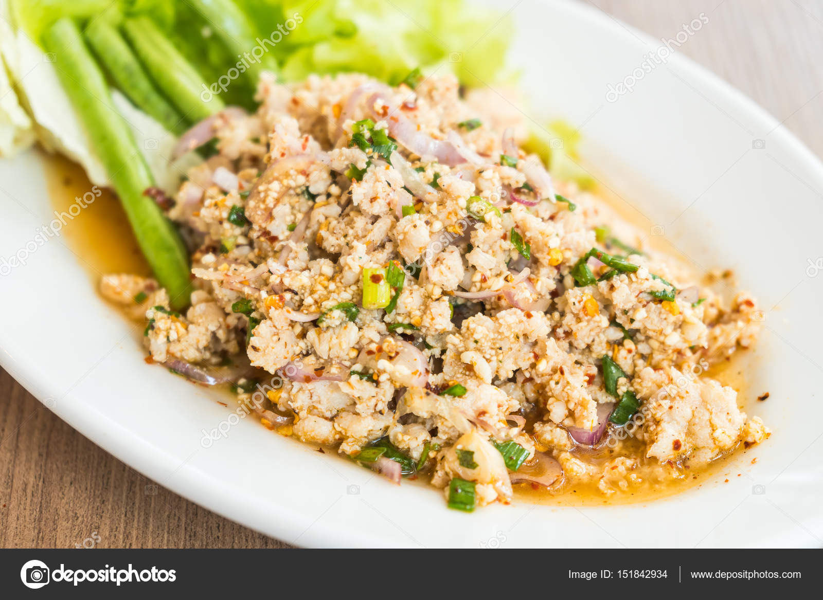 Салат из куриного фарша изображения Салат из куриного фарша изоражения