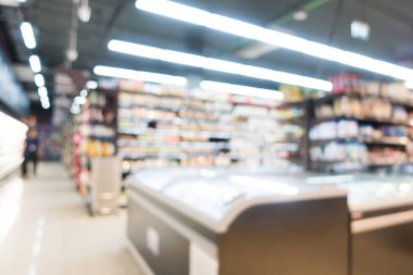 Soyut bulanıklık süpermarkette mağaza