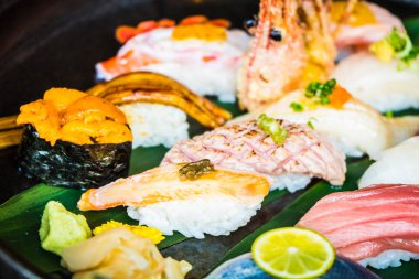 Nigiri ham ve taze sushi