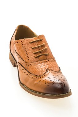 kahverengi deri ayakkabı