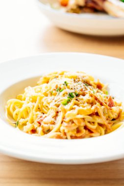 Jambonlu spagetti. 