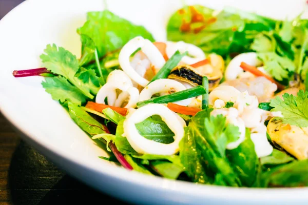 Pittige zeevruchten salade — Stockfoto