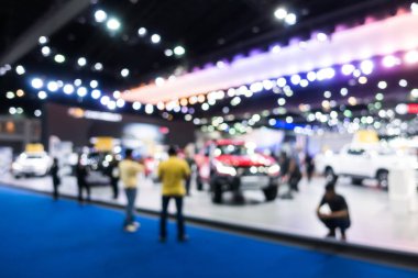 Soyut bulanıklık ve ufuk araba ve motor sergi gösterisi