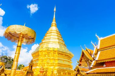 Altın Pagoda Wat Phrathat Doi Suthep güzel mimarisinde