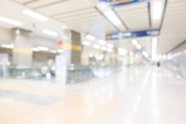 Metro İstasyonu'na bulanıklık