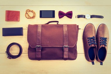 Güzel moda erkekler için ayarla