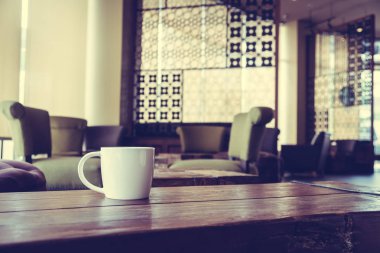 beyaz kahve fincanı