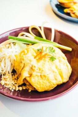 Yumurta şal pad Tay şehriye