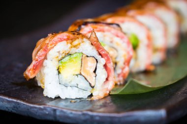 Matsusaka ve wagyu beef suşi