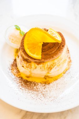 Turuncu üst gözleme