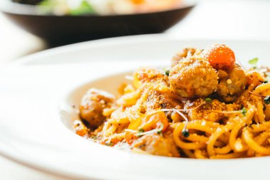 İtalyan yemeği tarzı.