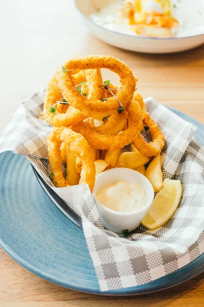 Anillo de calamares fritos — Foto de Stock