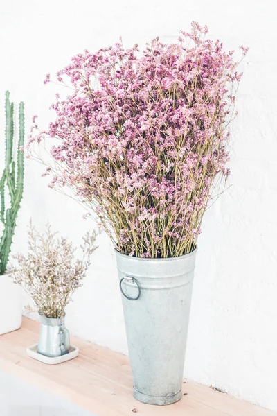 룸의 꽃병 식물 장식 인테리어 — 스톡 사진