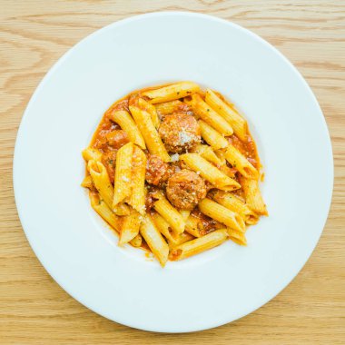 İtalyan yemeği tarzı.