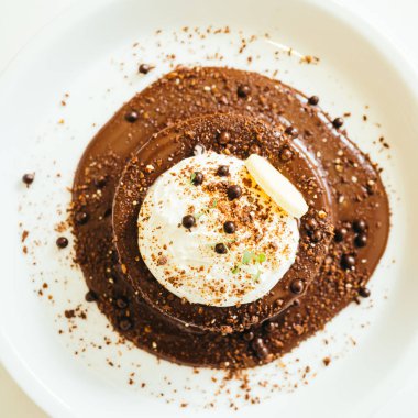 Çikolatalı kek ve puding