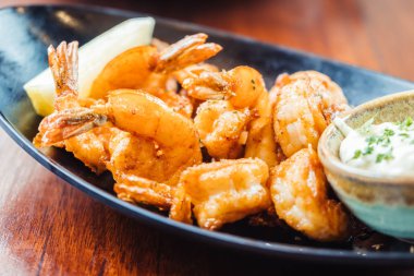 Izgara karides ve karides biftek